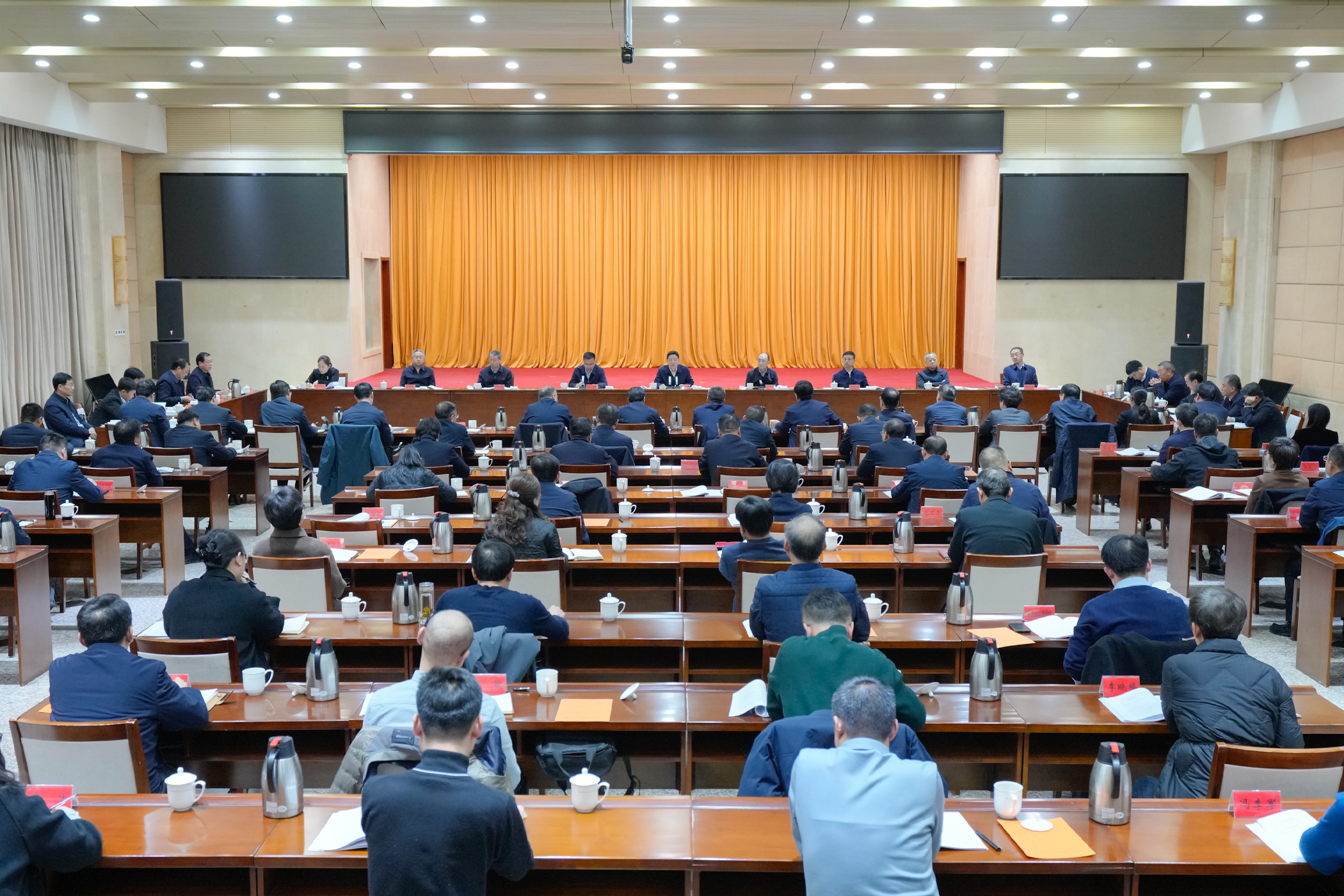 市委召开县（市、区）委书记、市直党（工）委书记